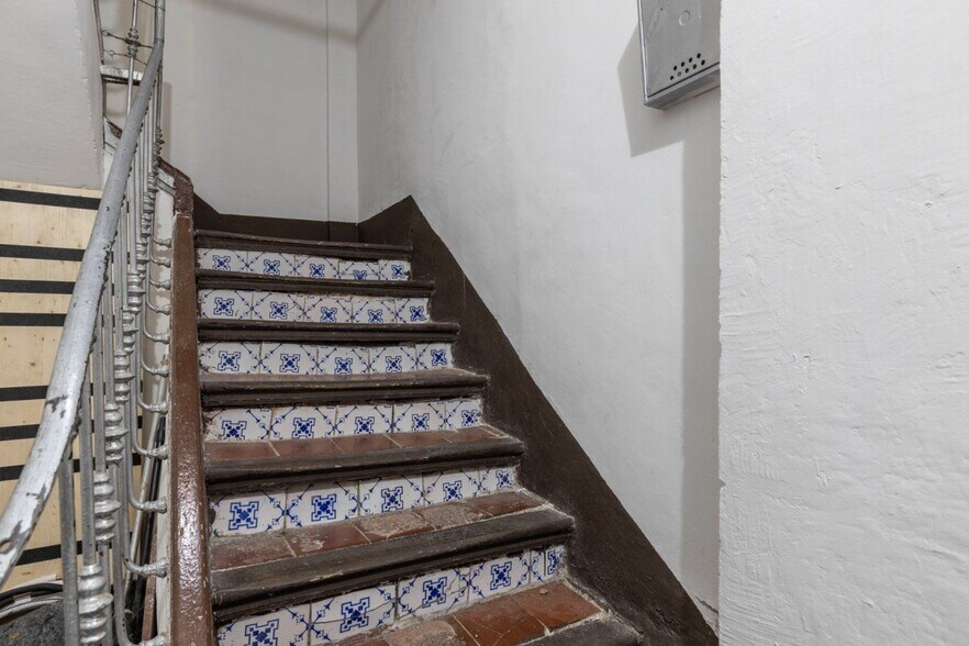 in Granada for sale - Building Photo - Image 3 of 50