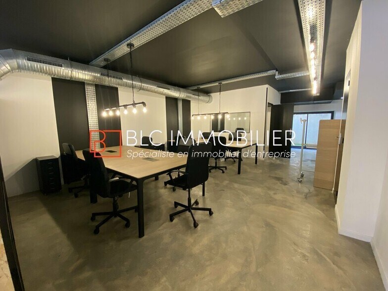 Office in Marseille to rent - Interior Photo - Image 2 of 11