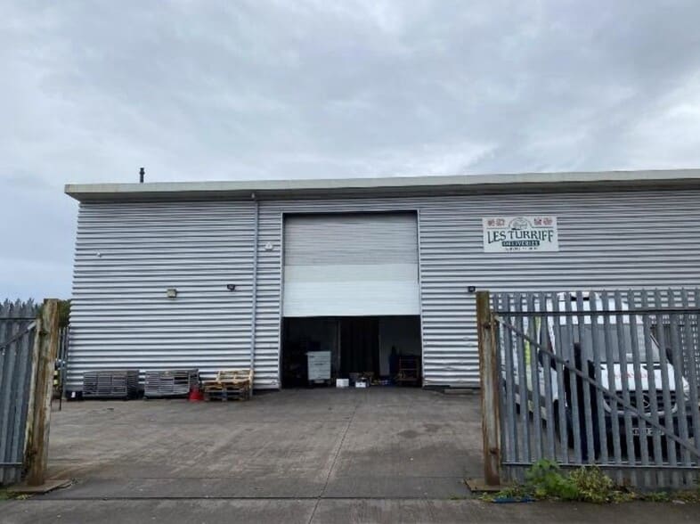 7-9 Tom Johnston Rd, Dundee to rent - Building Photo - Image 2 of 3