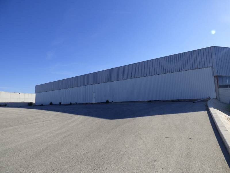 Industrial in Sax for sale Building Photo- Image 1 of 16