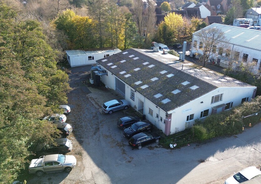 Stone Ln, Wimborne for sale - Primary Photo - Image 1 of 2