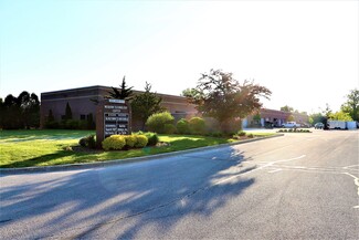 More details for 10650 N Baehr Rd, Mequon, WI - Industrial for Rent