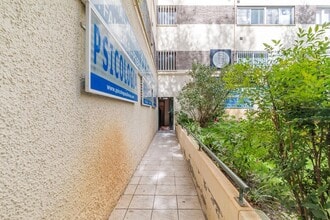 Retail in Madrid, Madrid to rent Interior Photo- Image 2 of 15