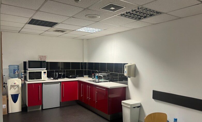 Dukesway, Gateshead to rent Interior Photo- Image 1 of 2