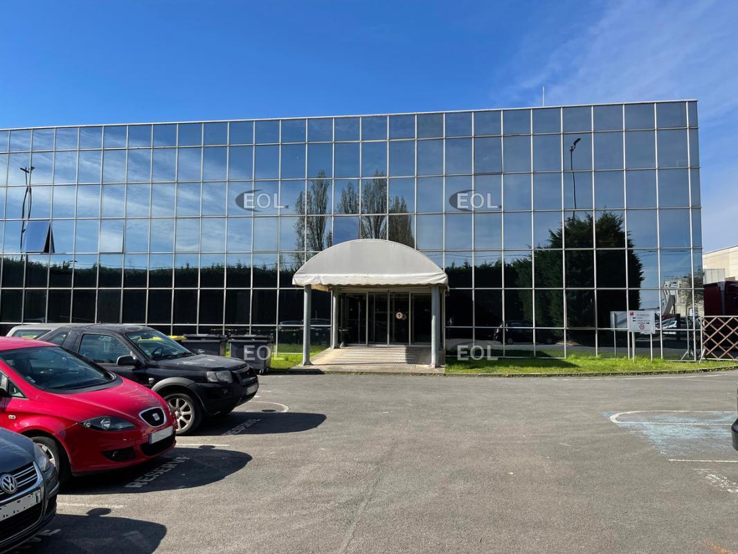 Industrial in Mitry-Mory to rent Building Photo- Image 1 of 9