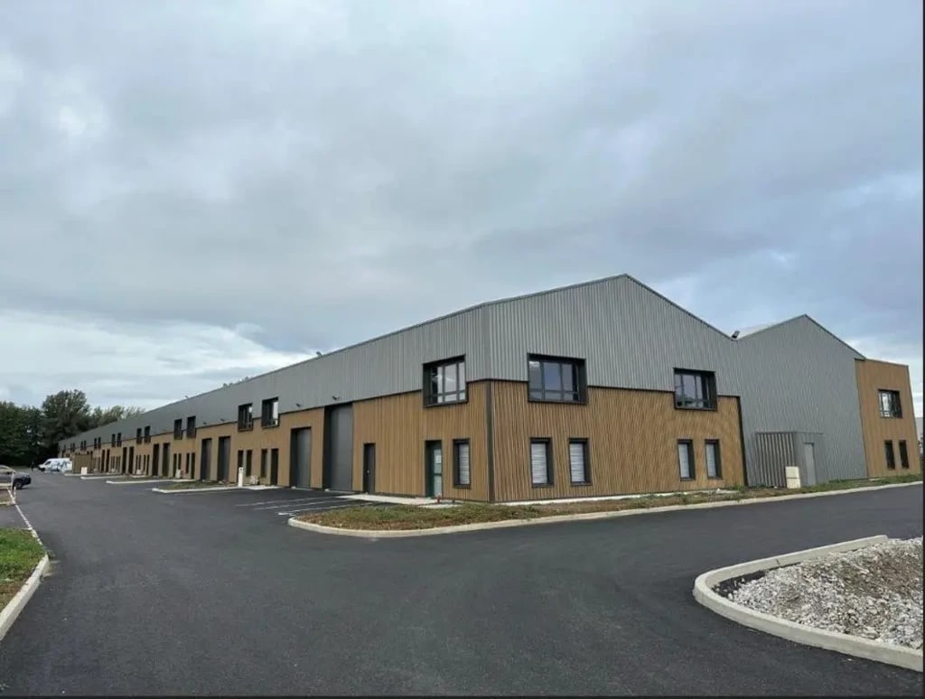 Vente Local d'activités 234 m² - Photo 1