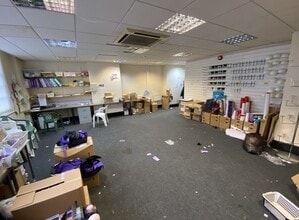 19 London Rd, Bognor Regis for sale Interior Photo- Image 1 of 2