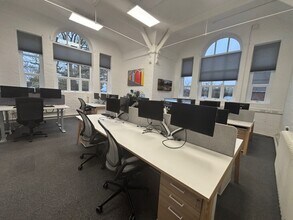 Southampton Rd, Cadnam to rent Interior Photo- Image 2 of 4