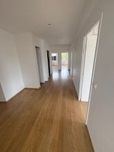 17 Rue De L'Hotel De Ville, Neuilly-sur-Seine to rent Interior Photo- Image 2 of 8