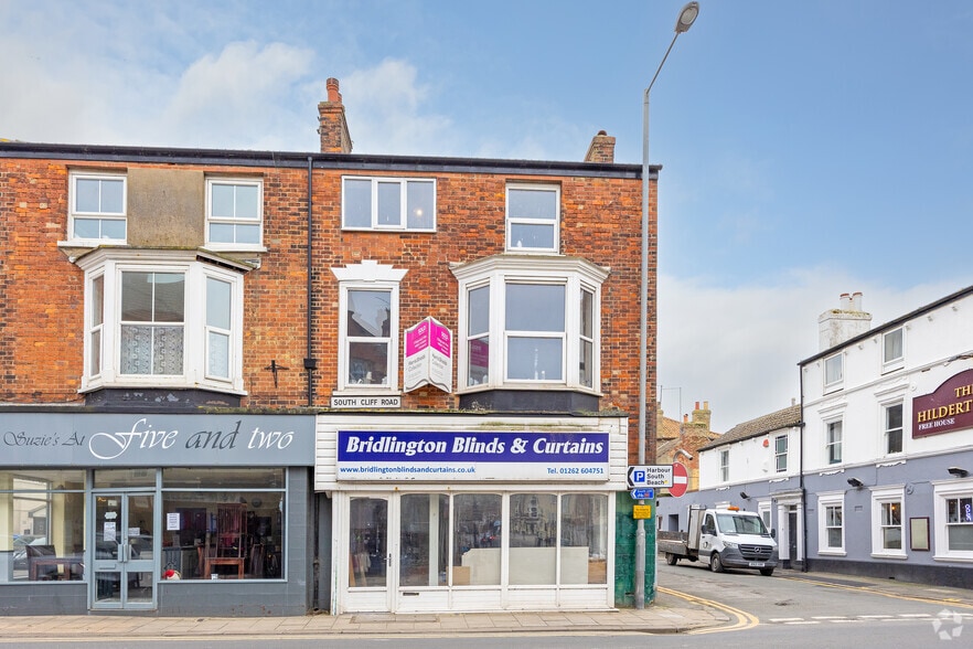 2 South Cliff Rd, Bridlington to rent - Building Photo - Image 2 of 2