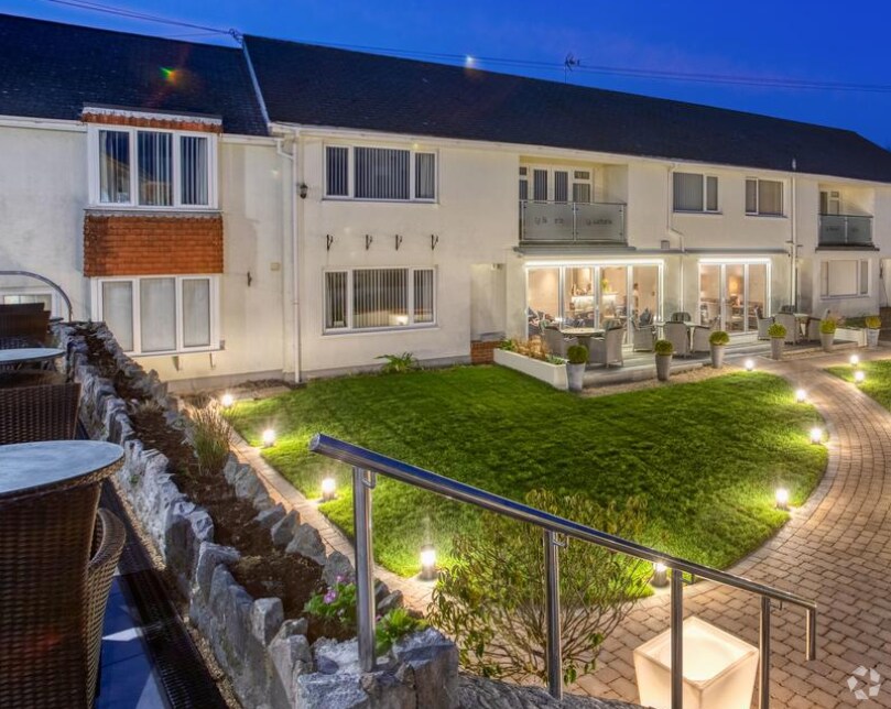 Saints Bay Rd, Guernsey for sale Primary Photo- Image 1 of 1