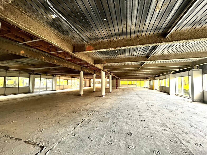 Parkway, Fareham to rent - Interior Photo - Image 3 of 11