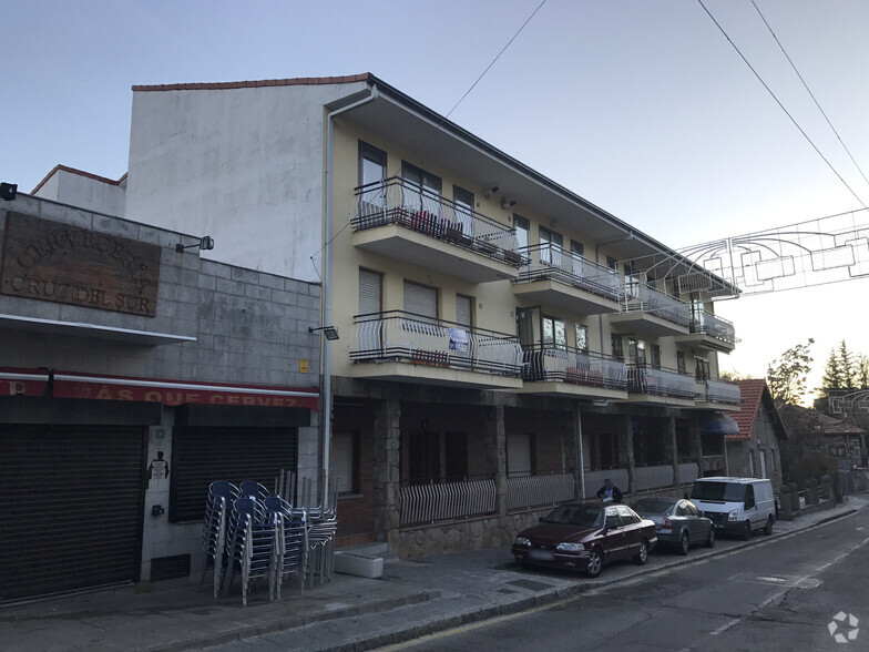 Calle Mayor, 37, Cercedilla, Madrid for rent - Primary Photo - Image 1 of 2