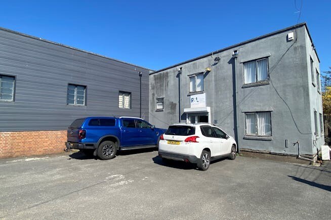 15 Cave St, Swansea to rent - Building Photo - Image 2 of 2