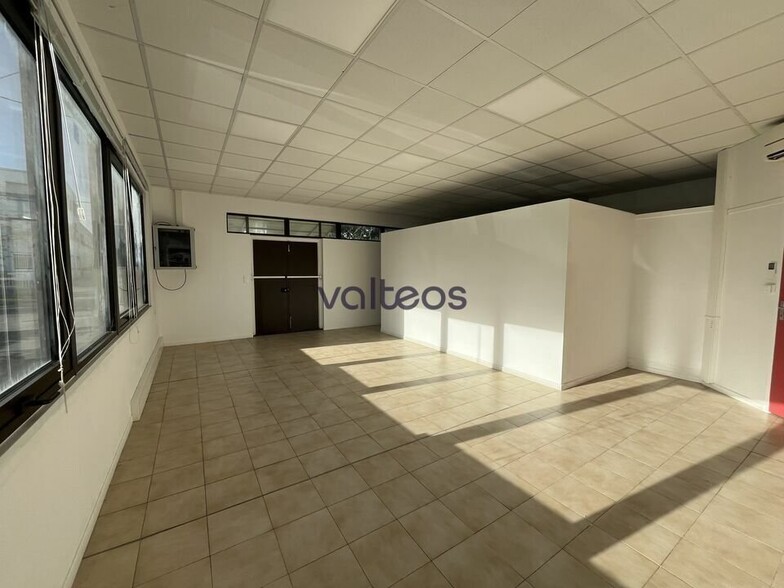 12 Avenue Clément Ader, Colomiers to rent - Interior Photo - Image 3 of 10