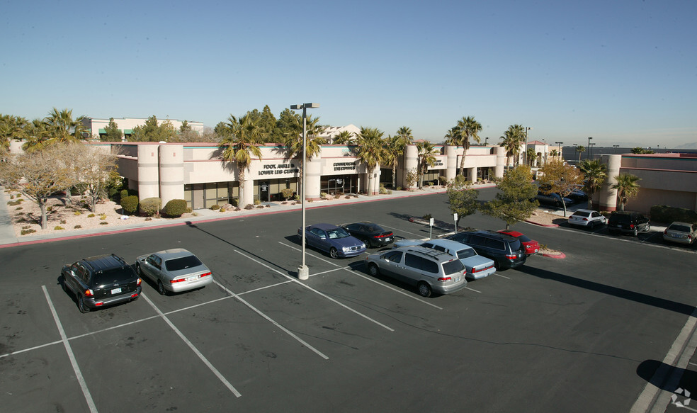 8064-8084 W Sahara Ave, Las Vegas, NV for rent - Building Photo - Image 2 of 30