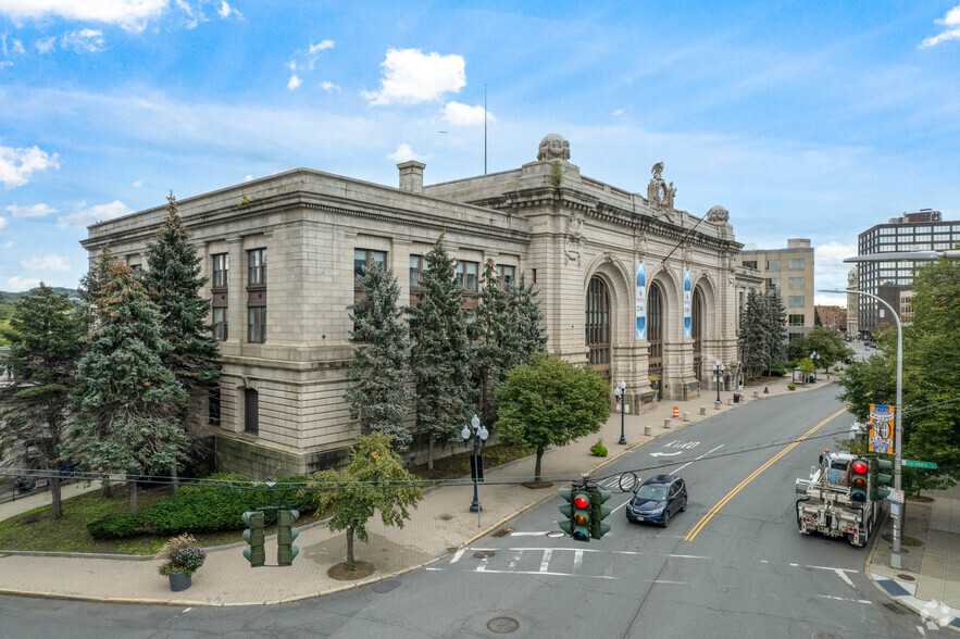 575 Broadway, Albany, NY for rent - Primary Photo - Image 1 of 4