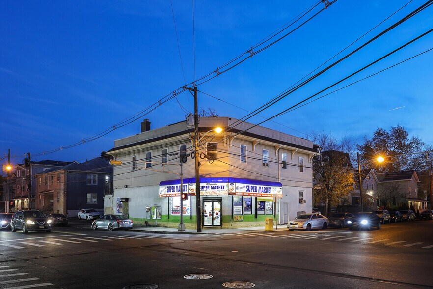 321 Jefferson Ave, Elizabeth, NJ for rent - Primary Photo - Image 1 of 6