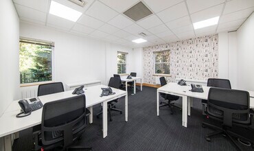 The Broadway, Amersham to rent Interior Photo- Image 2 of 10