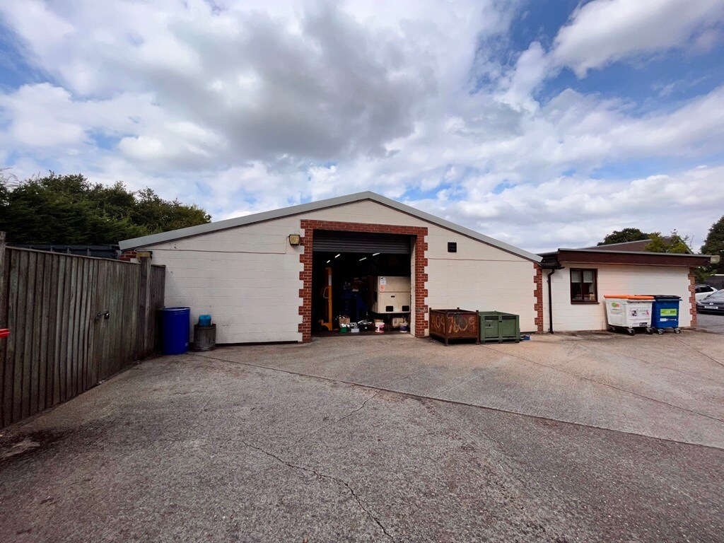 Calcot Ln, Curdridge for sale Building Photo- Image 1 of 1