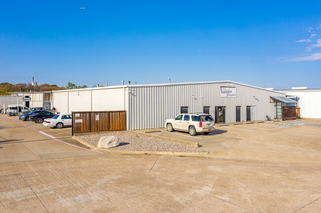 More details for 1210 Metro Park Blvd, Lewisville, TX - Industrial for Sale