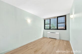 330 W 58th St, New York, NY to rent Interior Photo- Image 2 of 9