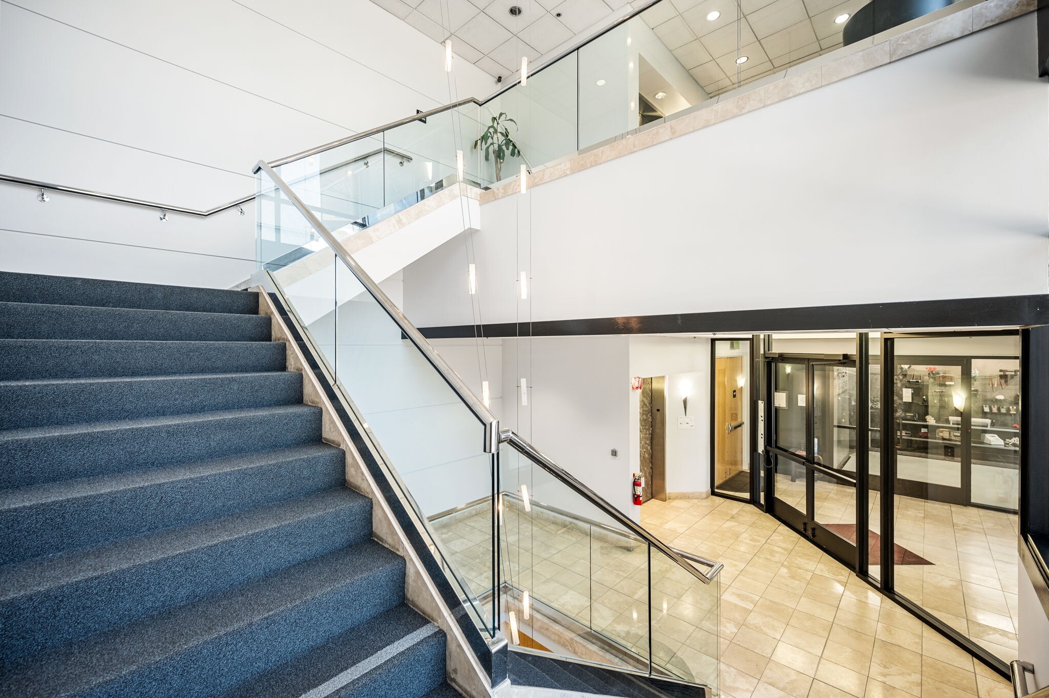 1995 N 1st St, San Jose, CA to rent Interior Photo- Image 1 of 11