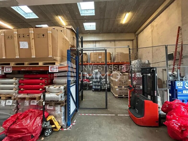 Light Industrial in Vitry-sur-Seine to rent - Interior Photo - Image 3 of 11