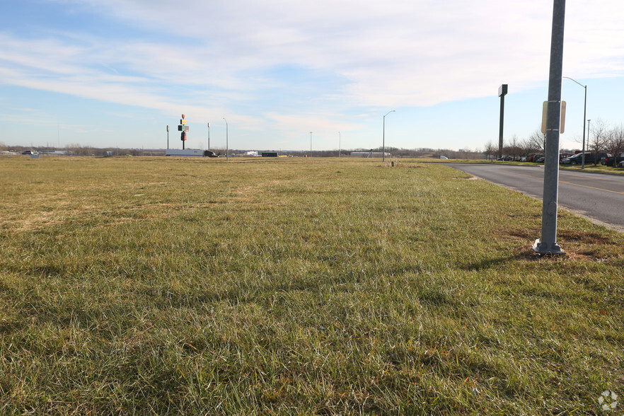 S US 169 Hwy, Saint Joseph, MO for sale - Primary Photo - Image 1 of 1