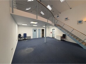 58A Station Rd, Hayling Island for sale Interior Photo- Image 1 of 1