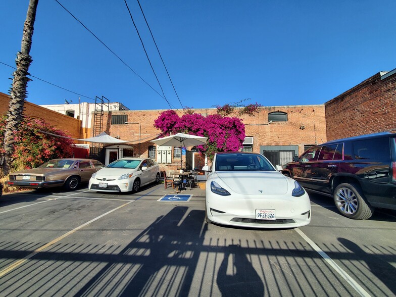 149 S Western Ave, Los Angeles, CA for sale - Building Photo - Image 1 of 9