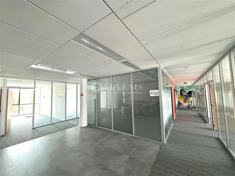 Office in Maisons-Alfort to rent - Interior Photo - Image 3 of 8