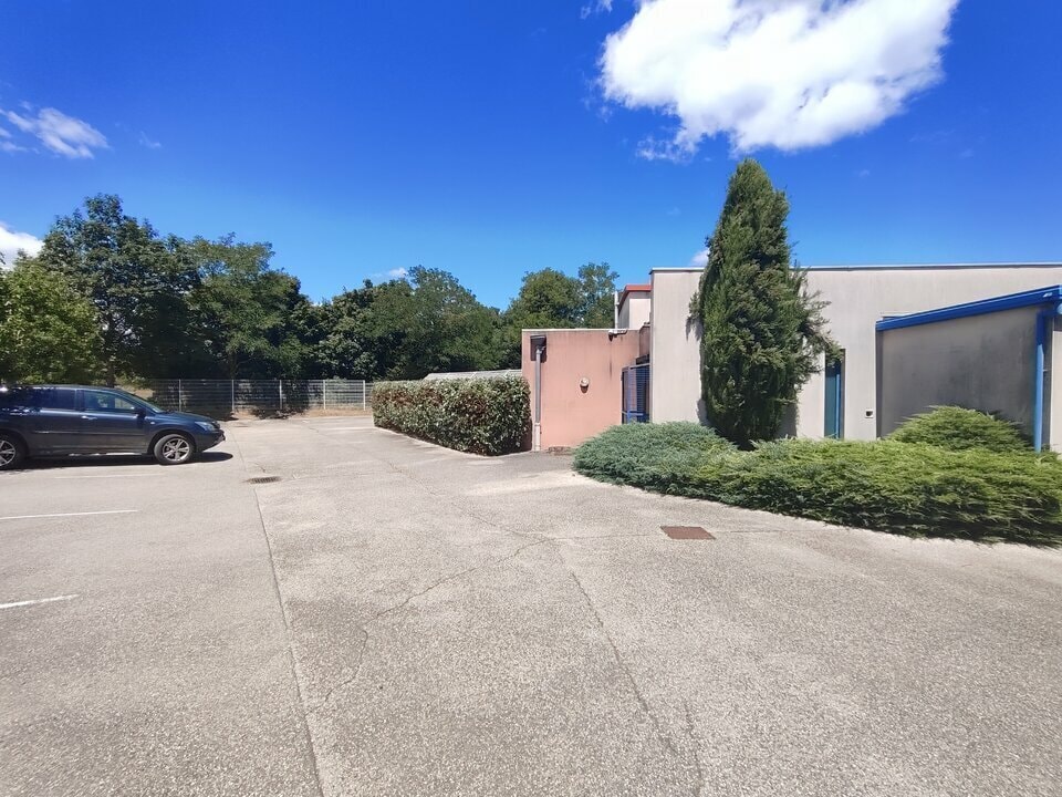 Office in Villefontaine for sale Building Photo- Image 1 of 9