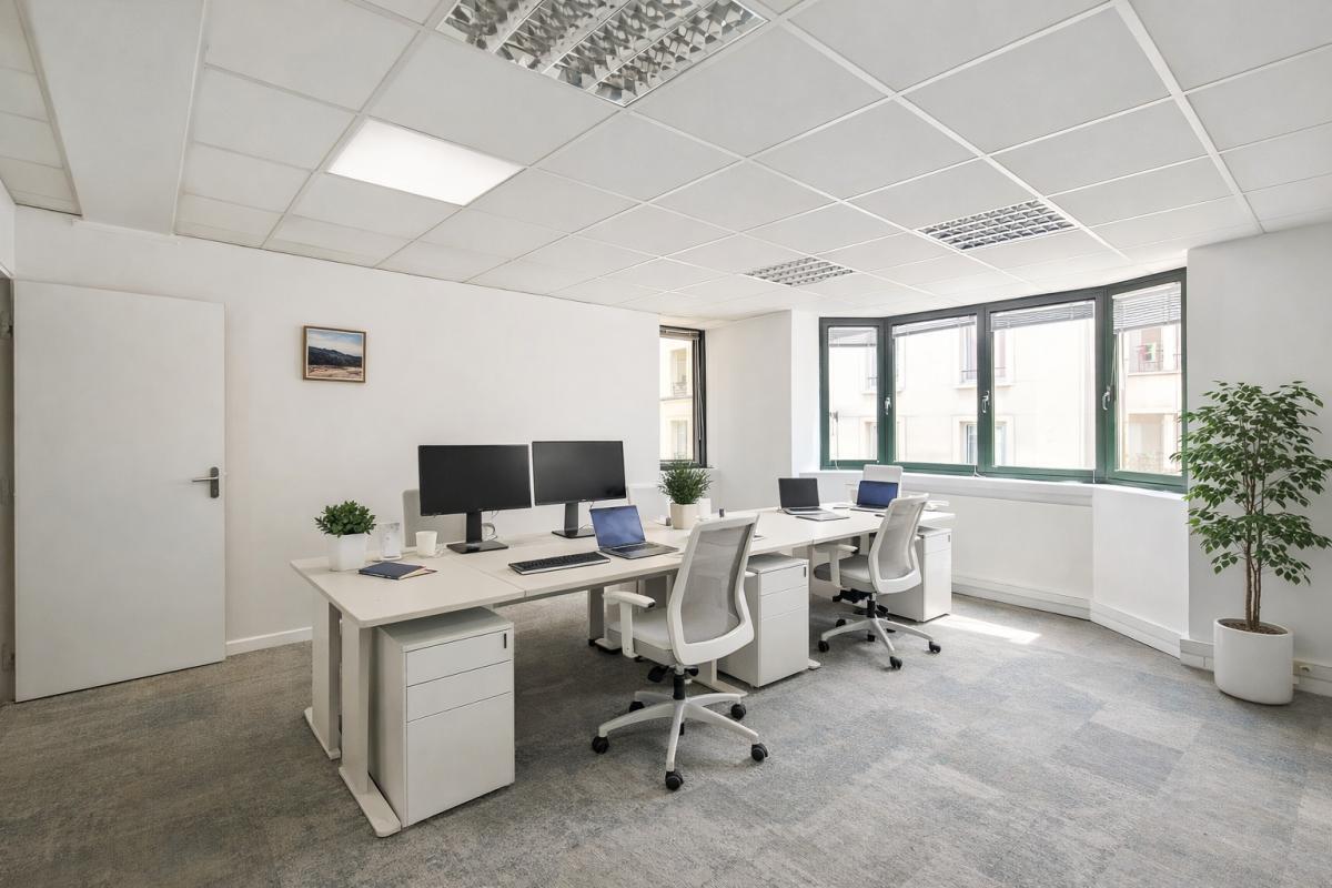 Office in Levallois-Perret to rent Interior Photo- Image 1 of 6