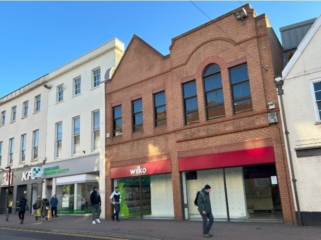 61 East St, Taunton to rent Building Photo- Image 1 of 1