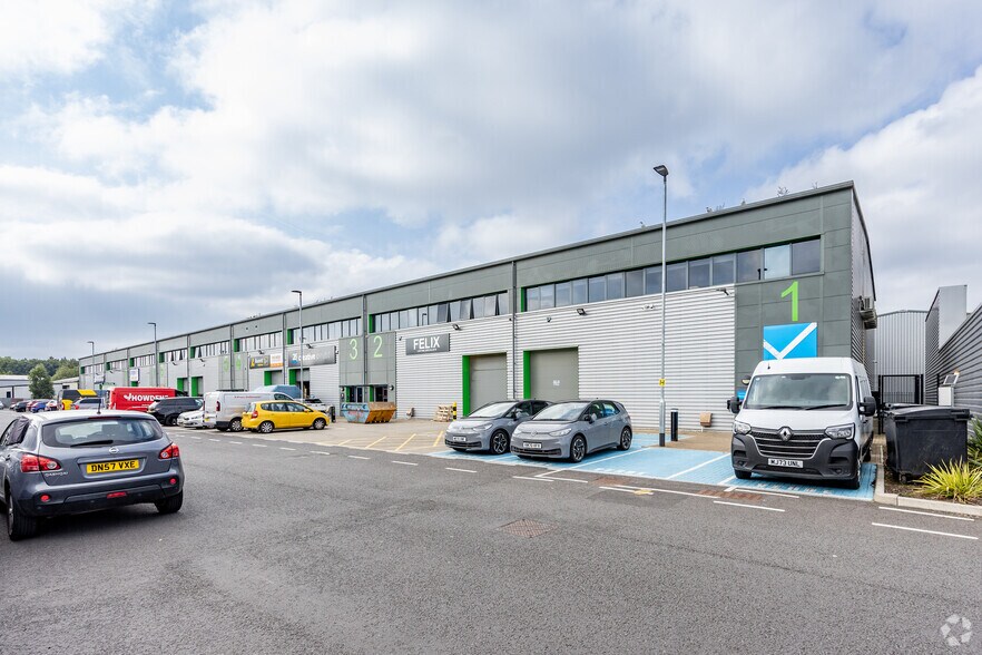 Crown Rd, Bristol for sale - Primary Photo - Image 1 of 1