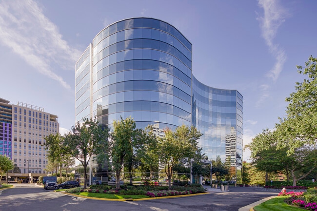 More details for 8609 Westwood Center Dr, Vienna, VA - Office to Rent