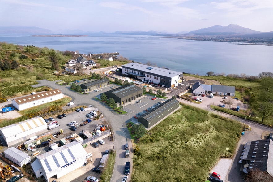 Pairc Nan Craobh, Broadford to rent - Building Photo - Image 2 of 6
