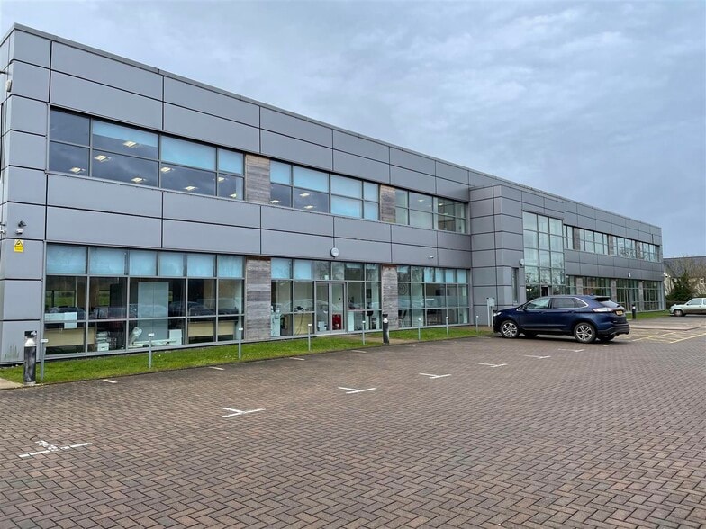 4 Cathedral Ave, Wells to rent - Building Photo - Image 3 of 27