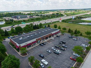 1852-1866 Towne Centre Dr, North Aurora, IL for rent Building Photo- Image 2 of 20