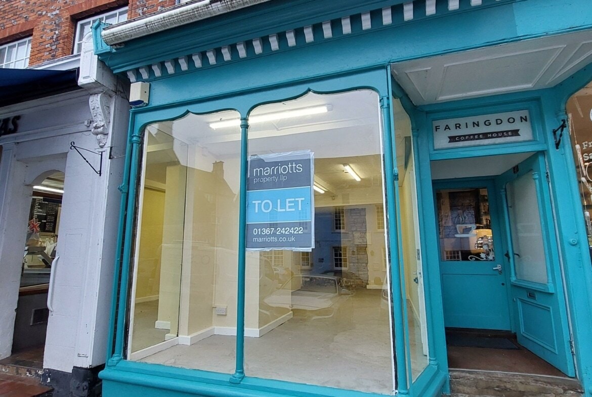4A Market Pl, Faringdon to rent Building Photo- Image 1 of 6