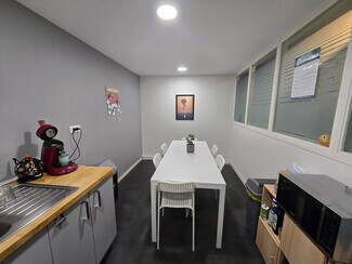 More details for 25 Boulevard Des Martyrs Nantais De La Résistance, Nantes - Office to Rent