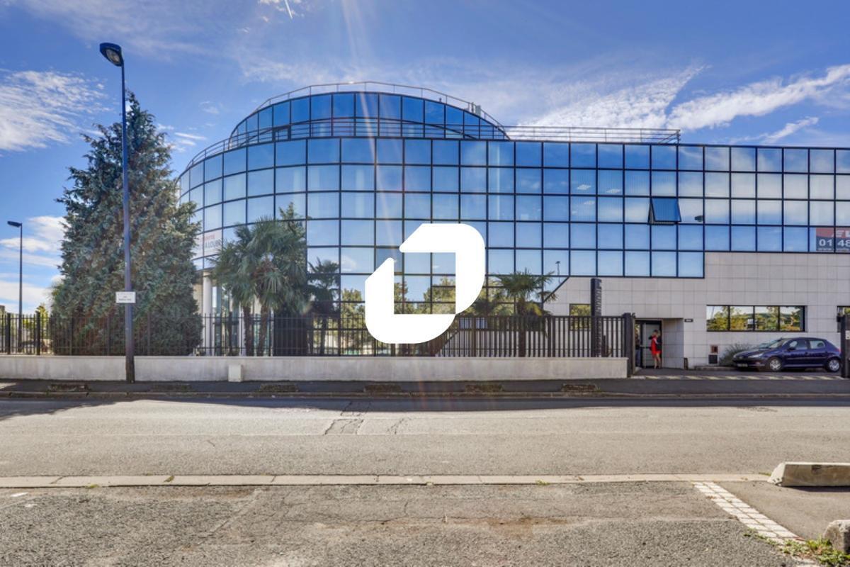 Office in Champigny-sur-Marne to rent Building Photo- Image 1 of 12