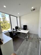 9201 W Sunset Blvd, West Hollywood, CA for rent Interior Photo- Image 1 of 4