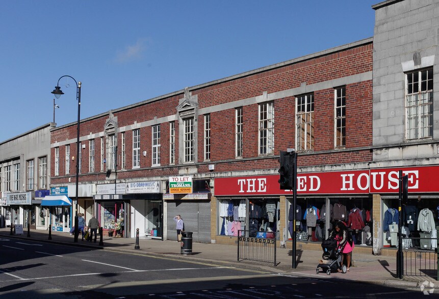 129 Salop St, Wolverhampton for rent - Building Photo - Image 3 of 3