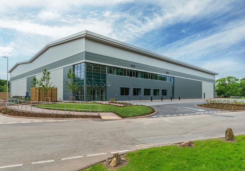 Oak Dr, Hartlebury to rent - Building Photo - Image 3 of 9