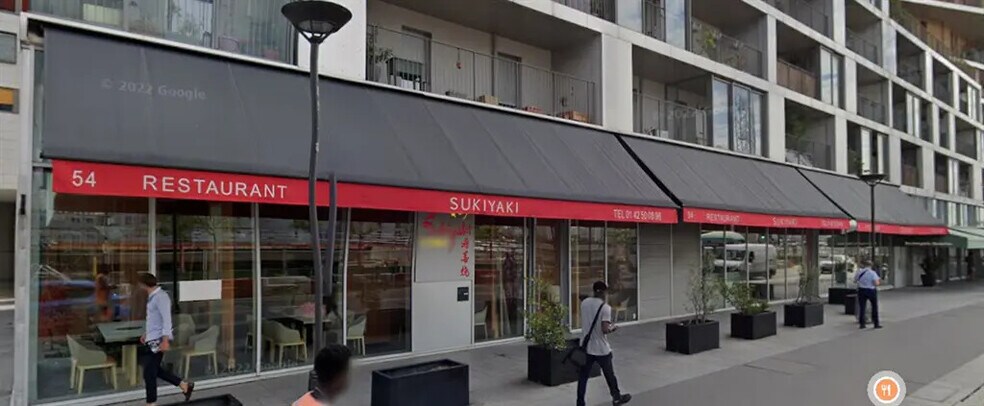 Retail in Paris to rent - Building Photo - Image 1 of 2
