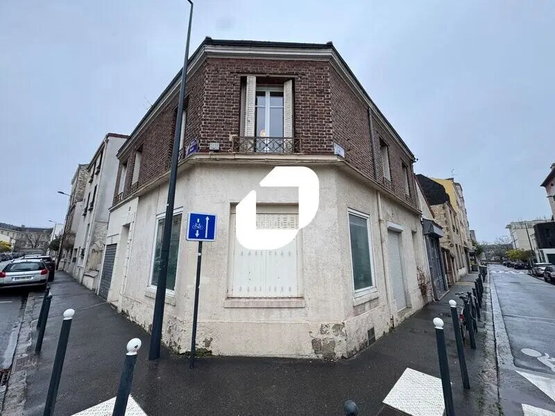 Office in Vanves to rent Building Photo- Image 1 of 17