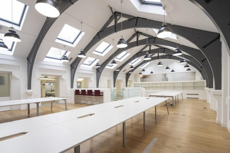 109A Regents Park Rd, London to rent - Building Photo - Image 1 of 6