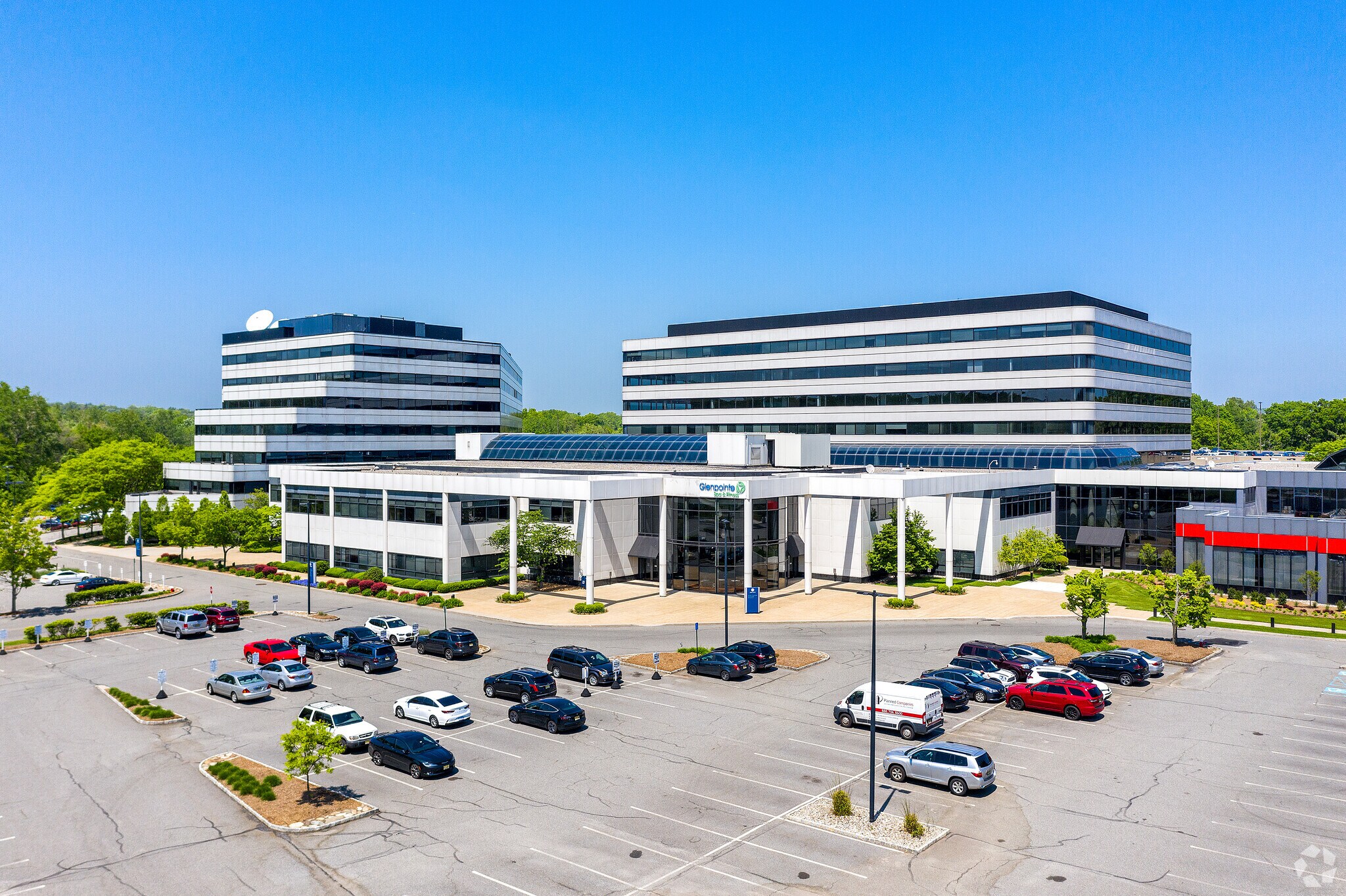 300 Frank W Burr Blvd, Teaneck, NJ for sale Primary Photo- Image 1 of 1